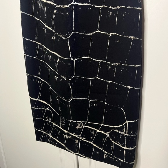 Max Mara 100%Virgin Wool Crocodile Print Shift Dress - Picture 5 of 12